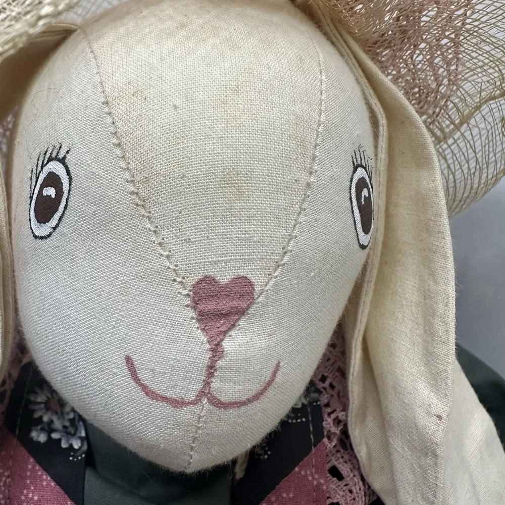 VTG Handmade‎ Bunny Rabbits Plush Country Cottage Chic Primitive Set